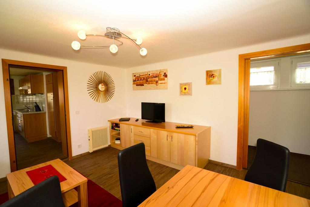 Apart Of Me Ferienhaus Faaker See Villach Bagian luar foto